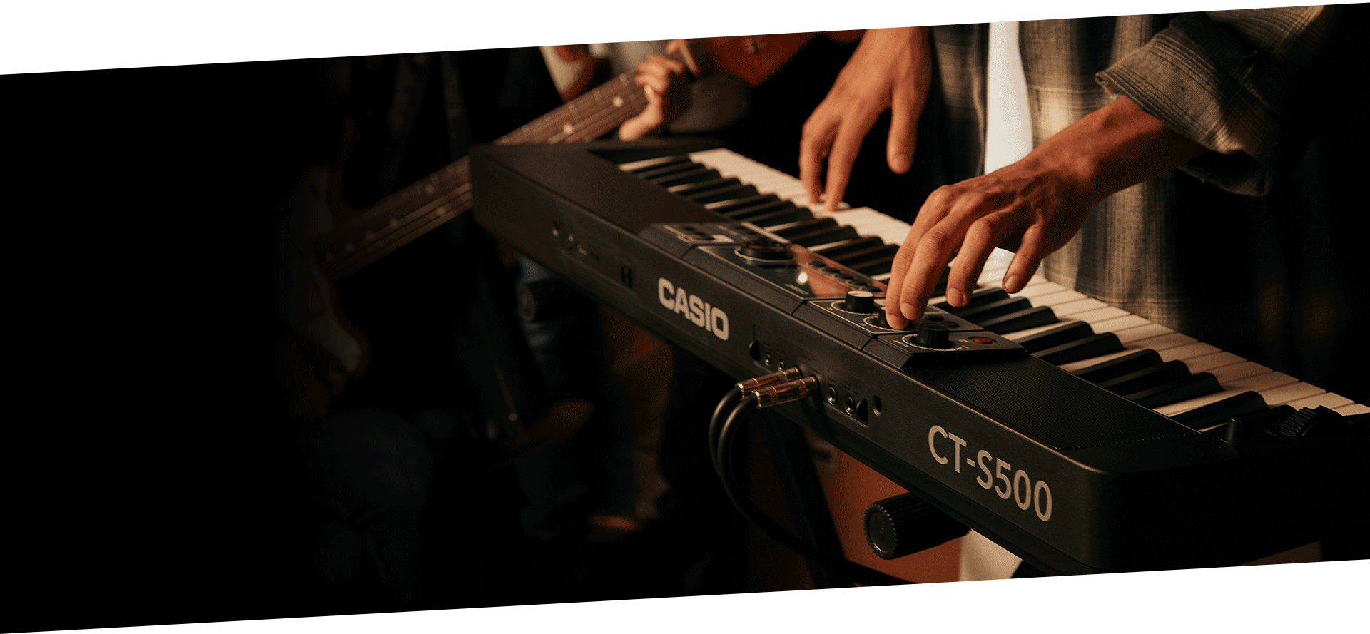 CT-S500 The Casiotone that takes your music to new heights.